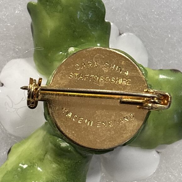 Staffordshire Dogwood Flower Brooch Circa 60s Cara China English Handcrafted VTG - Picture 3 of 8